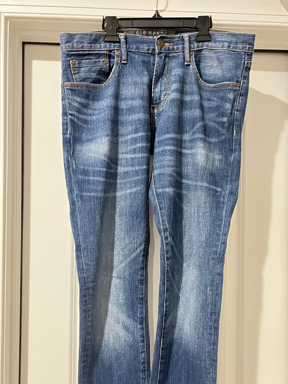 Old Navy stretch Men's Blue Washed Denim Jeans